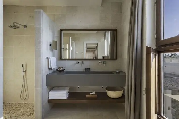 Kedma Room with Balcony & connecting door