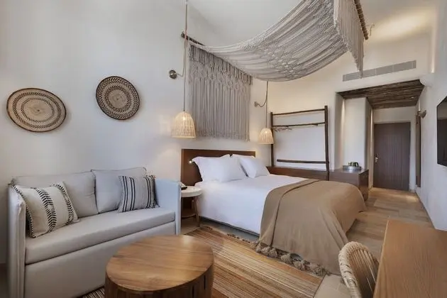 Kedma Room with connecting door
