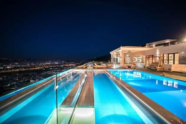 Deluxe Villa, 4 Yatak Odası, Kişiye Özel Havuzlu, Deniz Manzaralı