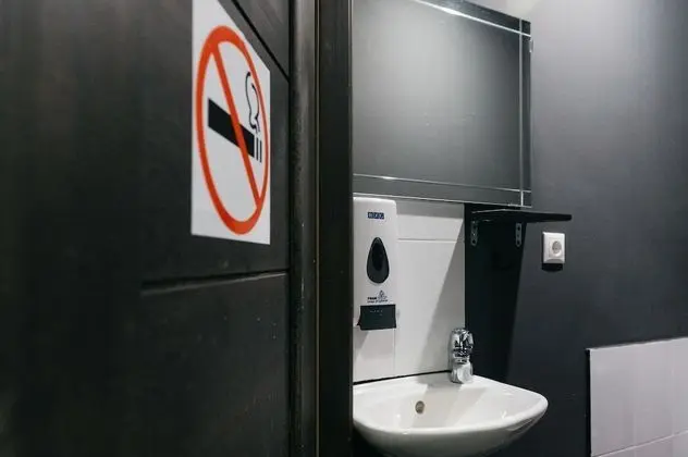 Economy Tek Büyük Yataklı Oda, Ortak Banyo