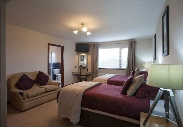 İki Ayrı Yataklı Oda, Banyolu/Duşlu