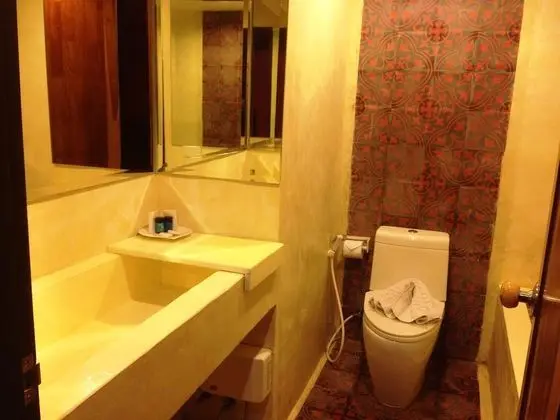 Standard Tek Büyük Yataklı Oda