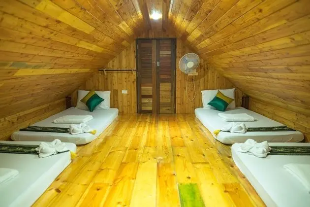 Deluxe Family Room