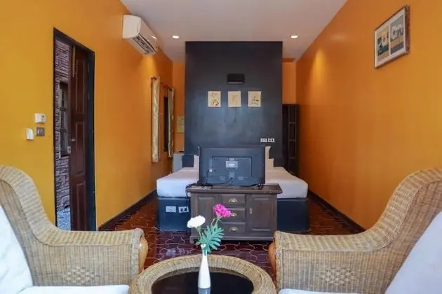 Deluxe Room / Get 20 Percents discount for in house Spa Treatment and Massage