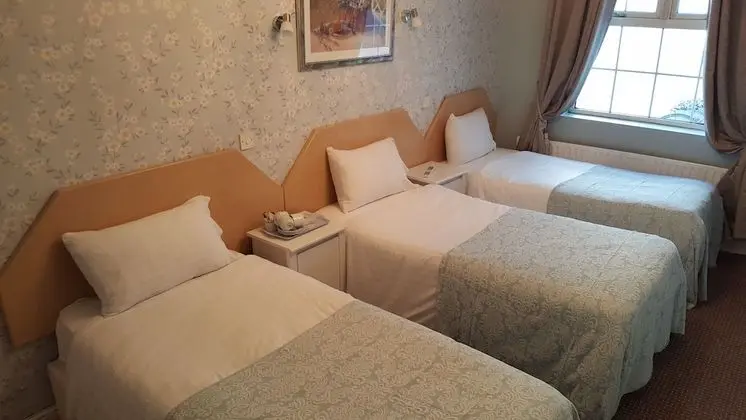 Deluxe Üç Kişilik Oda