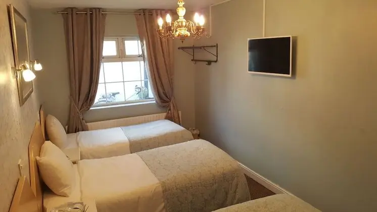 Deluxe Üç Kişilik Oda