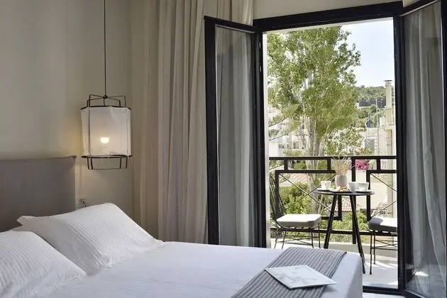 Tek Büyük Yataklı Oda (with no Balcony)