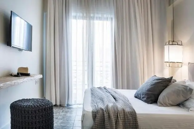 Tek Büyük Yataklı Oda (with no Balcony)
