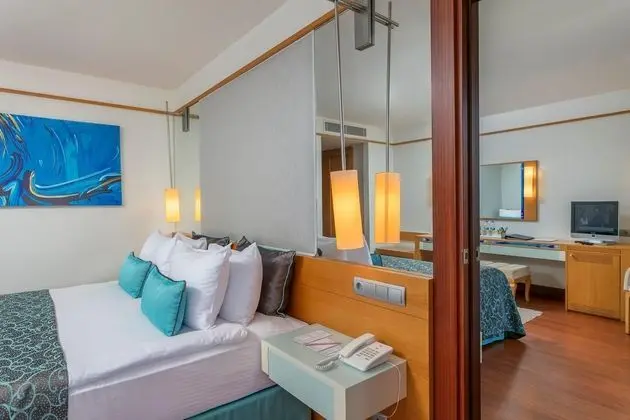 https://images.etstur.com/files/images/hotelImages/TR/51080/l/Kefaluka-Resort-Oda-344951.jpg
