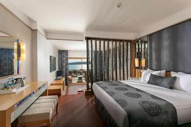 https://images.etstur.com/files/images/hotelImages/TR/51080/l/Kefaluka-Resort-Oda-344971.jpg