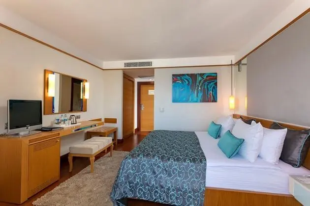 https://images.etstur.com/files/images/hotelImages/TR/51080/l/Kefaluka-Resort-Oda-344975.jpg