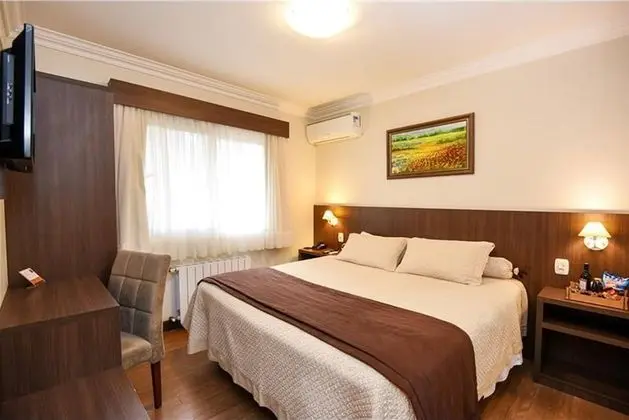 Deluxe Tek Büyük veya İki Ayrı Yataklı Oda