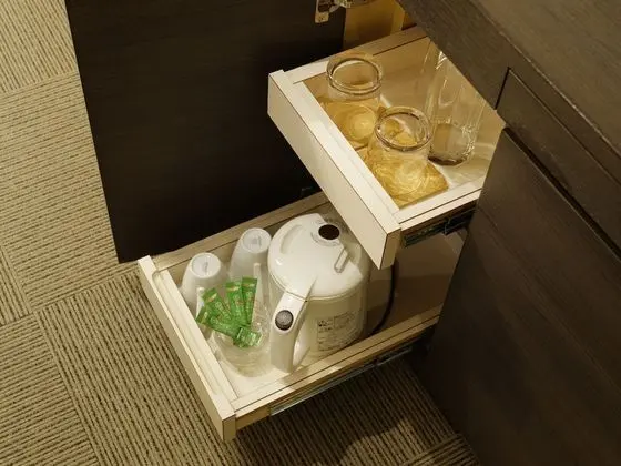 Tek Büyük Yataklı Oda, Sigara İçilebilir (Semi-double, with Shower Booth)