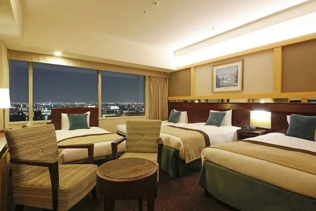 Superior Dört Kişilik Oda, Sigara İçilmez (High Floor)