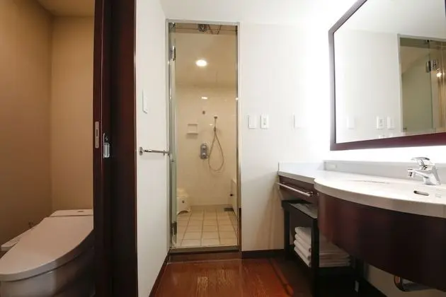 Superior Dört Kişilik Oda, Sigara İçilmez (High Floor)