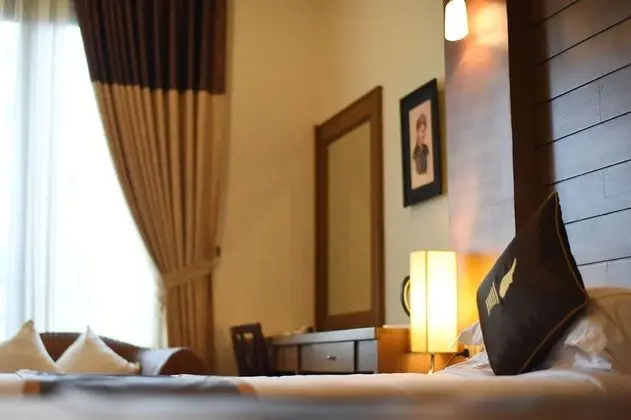 Deluxe Tek Büyük Yataklı Oda