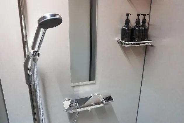 Tek Büyük Yataklı Oda, Balkon, Deniz Manzaralı