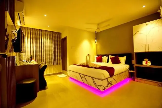 Luxury Tek Büyük Yataklı Oda