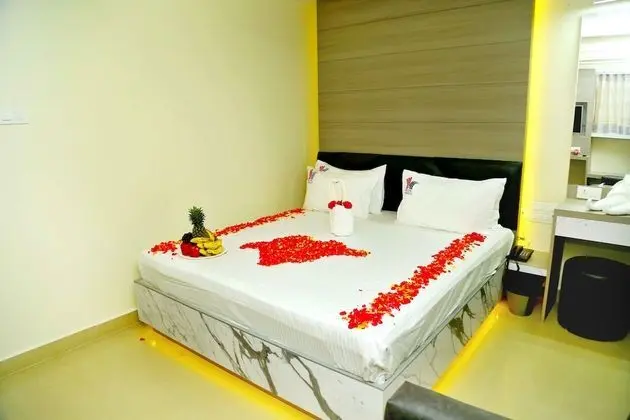 Luxury Tek Büyük Yataklı Oda