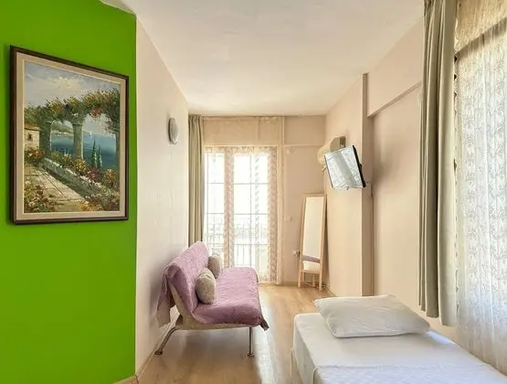 Suite, Bahçe Manzaralı, Balkonlu