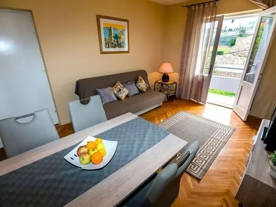 Apart Daire (Keko - 100 m from the beach - A1(4+1))