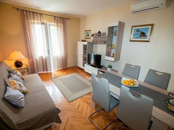 Apart Daire (Keko - 100 m from the beach - A1(4+1))