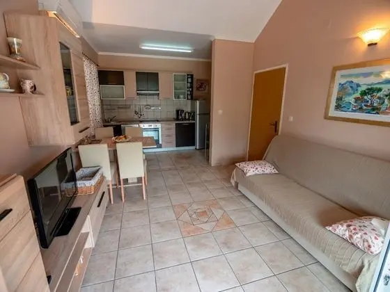 Apart Daire (Keko - 100 m from the beach - A2(4+1))