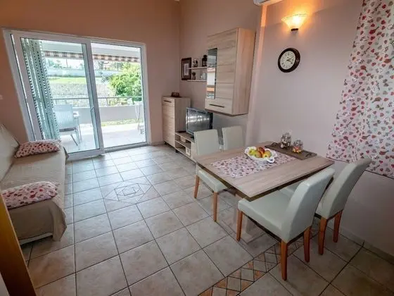 Apart Daire (Keko - 100 m from the beach - A2(4+1))