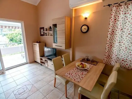 Apart Daire (Keko - 100 m from the beach - A2(4+1))