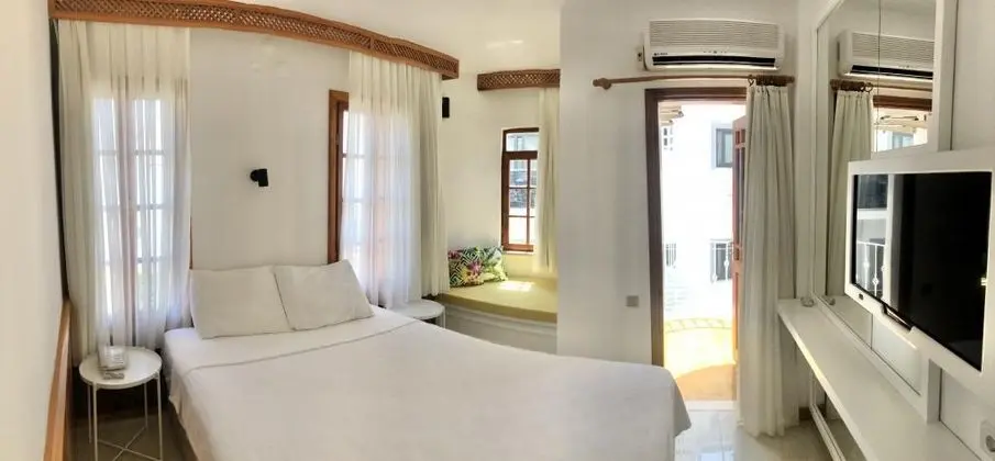 Standart Oda, Kara Manzaralı, Balkonlu