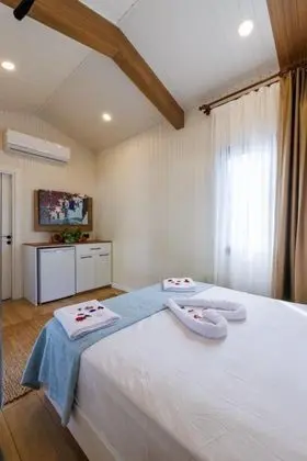 https://images.odamax.com/img/1024x768/odamax/image/upload/Kekova_Garden_Village_15_202506051544218_Kekova_Garden_Village_43_Bu_yu_k.jpeg