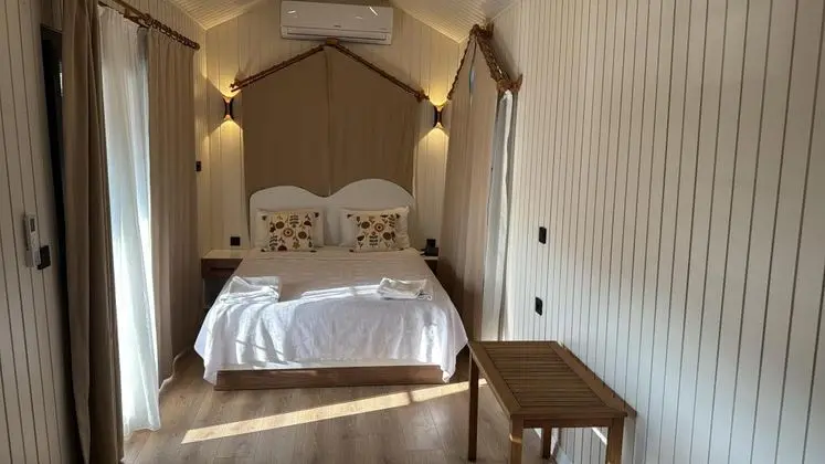 https://images.odamax.com/img/1024x768/odamax/image/upload/Kekova_Garden_Village_15_202506191039467_1.jpeg