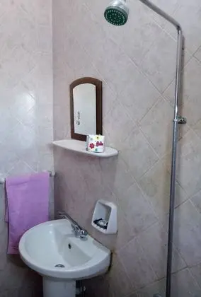 Tek Büyük Yataklı Oda, 2 Tek Kişilik Yatak, Sigara İçilebilir