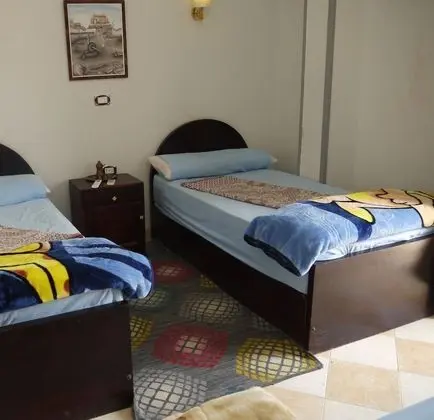 Üç Kişilik Oda, 3 Tek Kişilik Yatak, Sigara İçilebilir