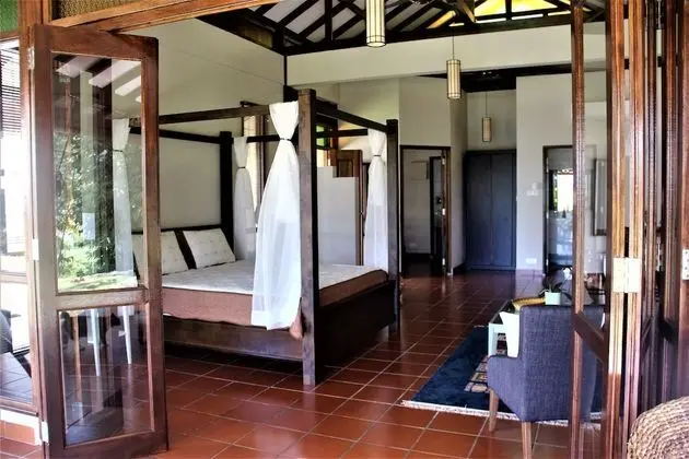 Villa (Batu)
