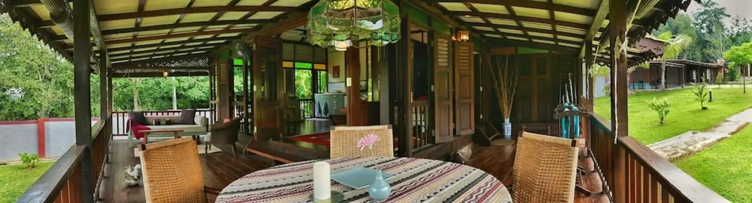 Villa (Kayu)