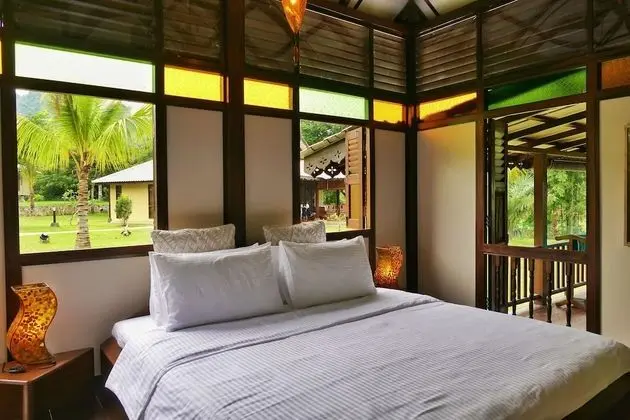 Villa (Kayu)