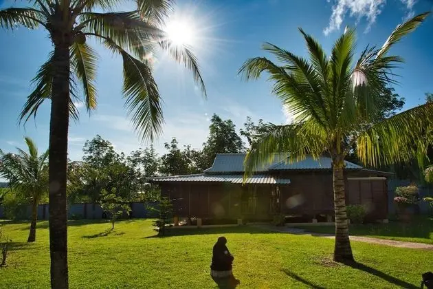 Villa (Kayu)