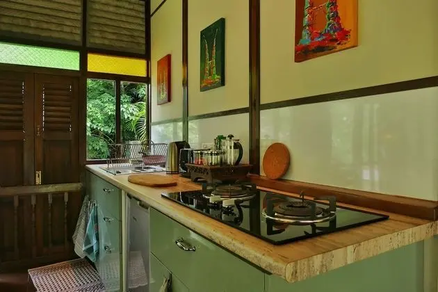 Villa (Kayu)