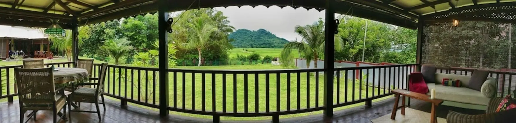 Villa (Kayu)