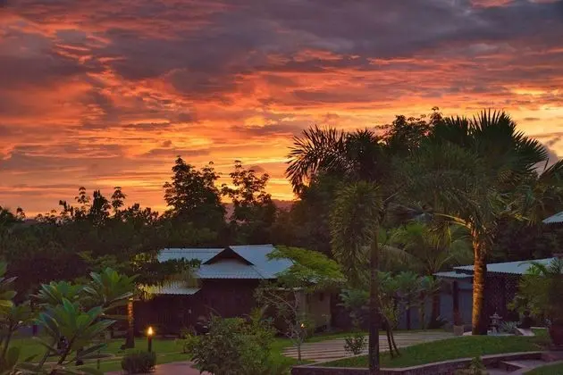 Villa (Kayu)