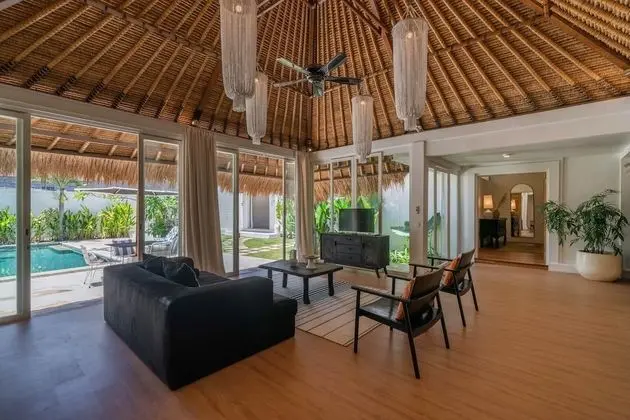 Deluxe Villa