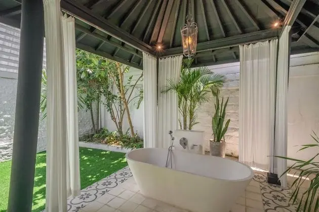 Deluxe Villa