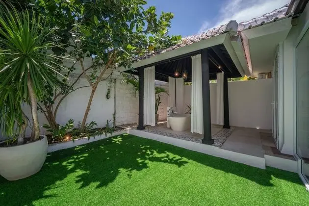 Deluxe Villa