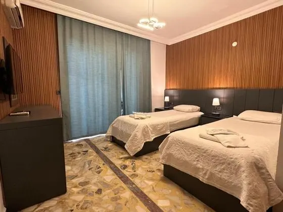 Çift Kişilik, Deniz ve Bahçe Manzaralı, 1. Kat