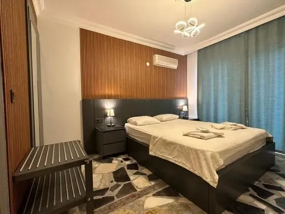 Standart Oda, Kara Manzaralı, Balkonlu