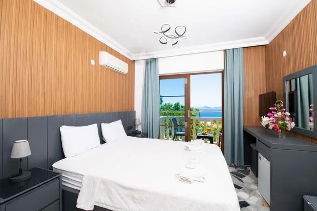 Standart Oda, Kara Manzaralı, Balkonlu