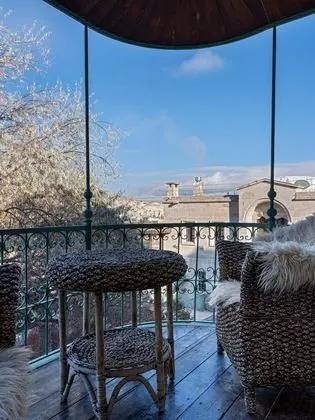 King Suit,Vadi Manzaralı,Küvetli ve Şömineli