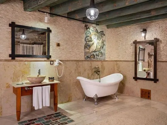 Presidential Suite,Vadi Manzaralı,Küvetli ve Şömineli