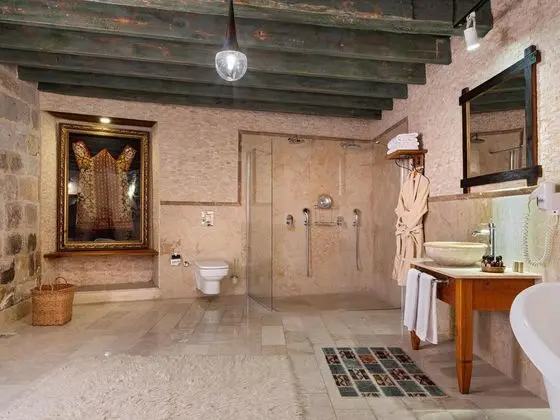Presidential Suite,Vadi Manzaralı,Küvetli ve Şömineli